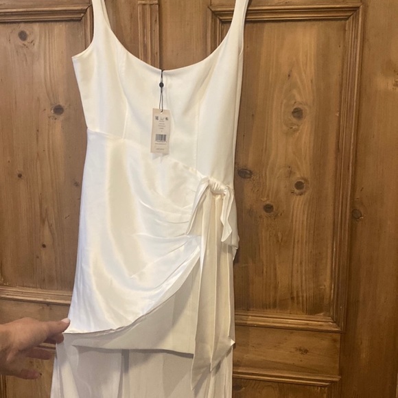 Cinq a Sept Marian Gown - Picture 8 of 12